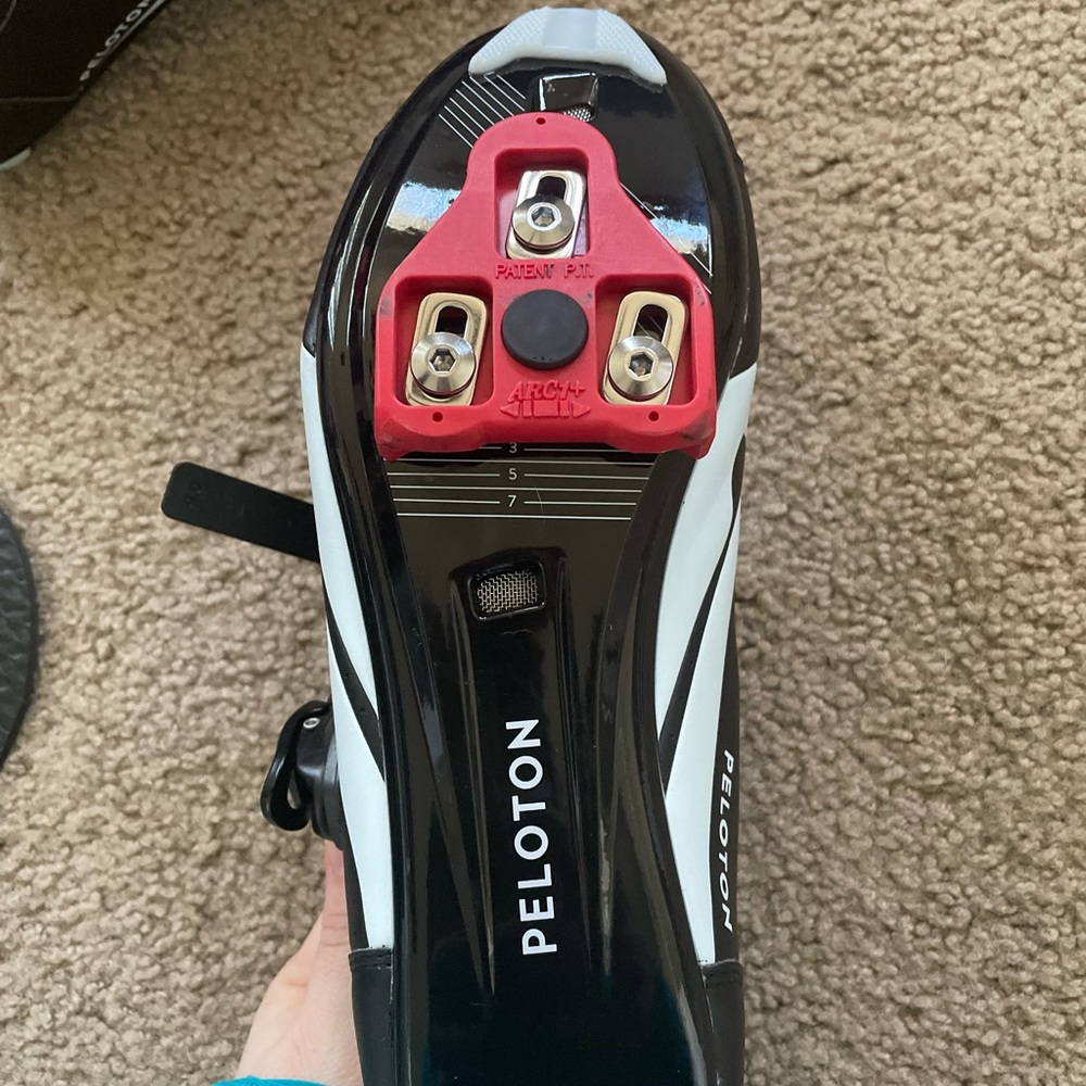 Peloton Shoes Size 41 (Womens Size 10) - Picture 7 of 7